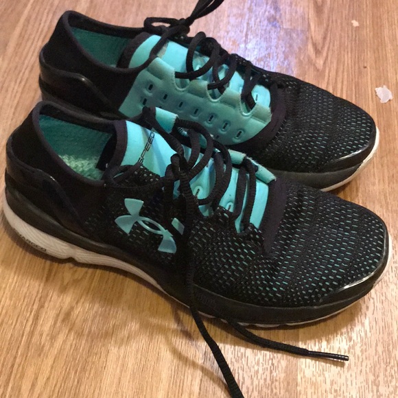 UA speedform running shoes - Picture 2 of 4